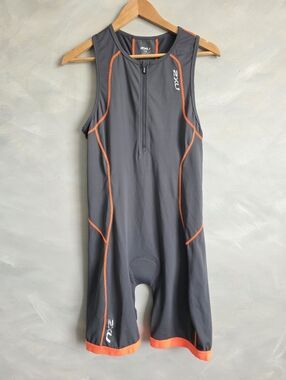 2XU Active Trisuit One Piece Triathlon Suit Womens XL Orange Gray
